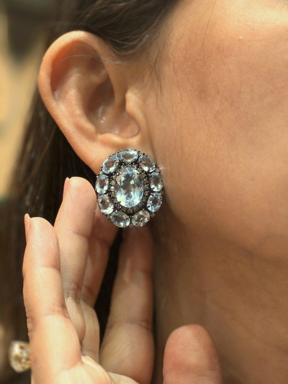 BLUE TOPAZ DIAMOND EARRING IN VICTORIAN