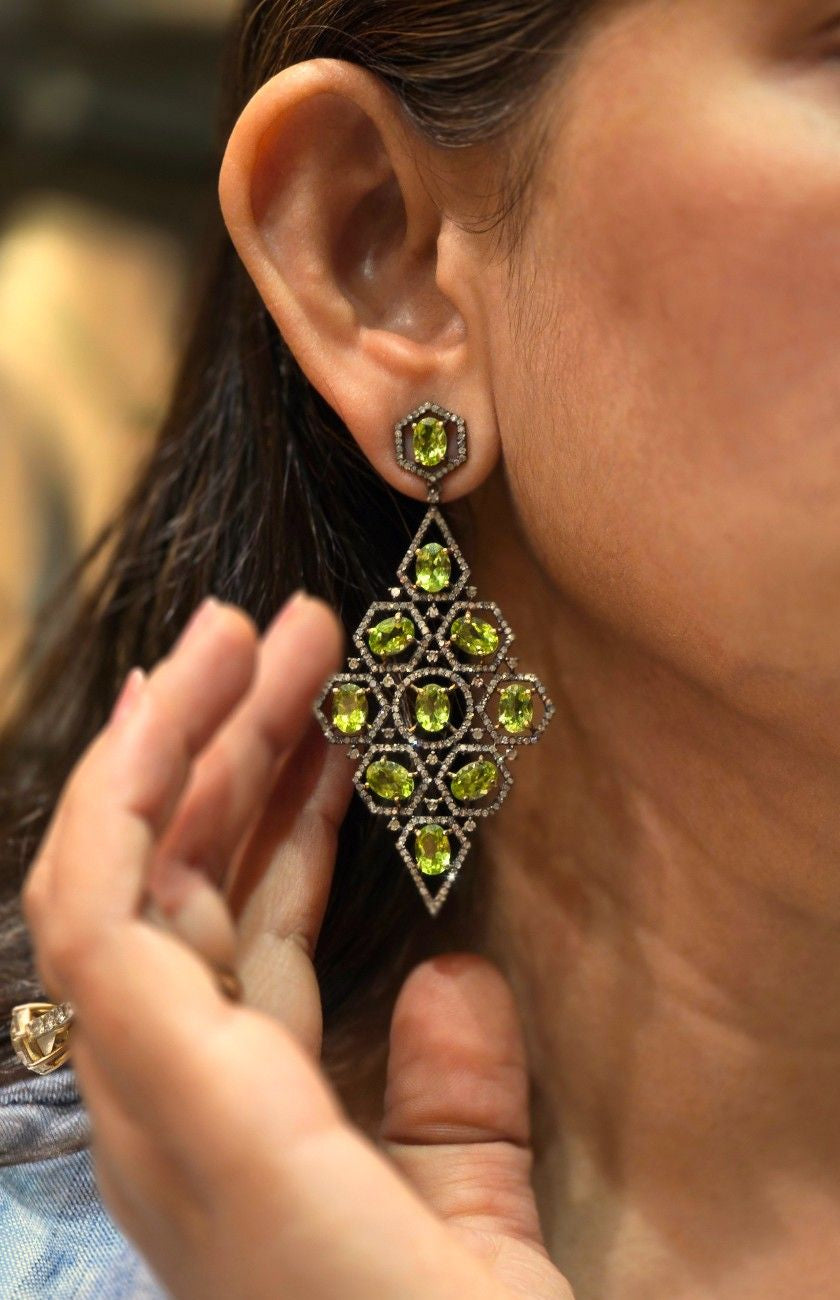 PERIDOT DIAMOND EARRING IN VICTORIAN