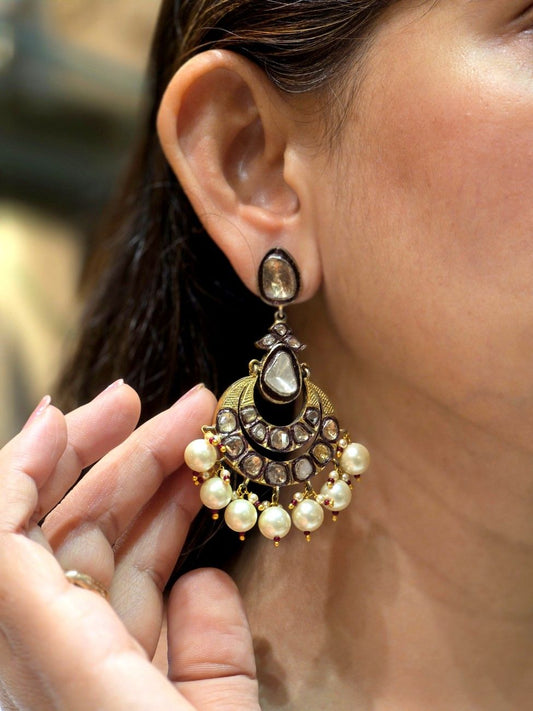 POLKI EARRING IN VICTORIAN